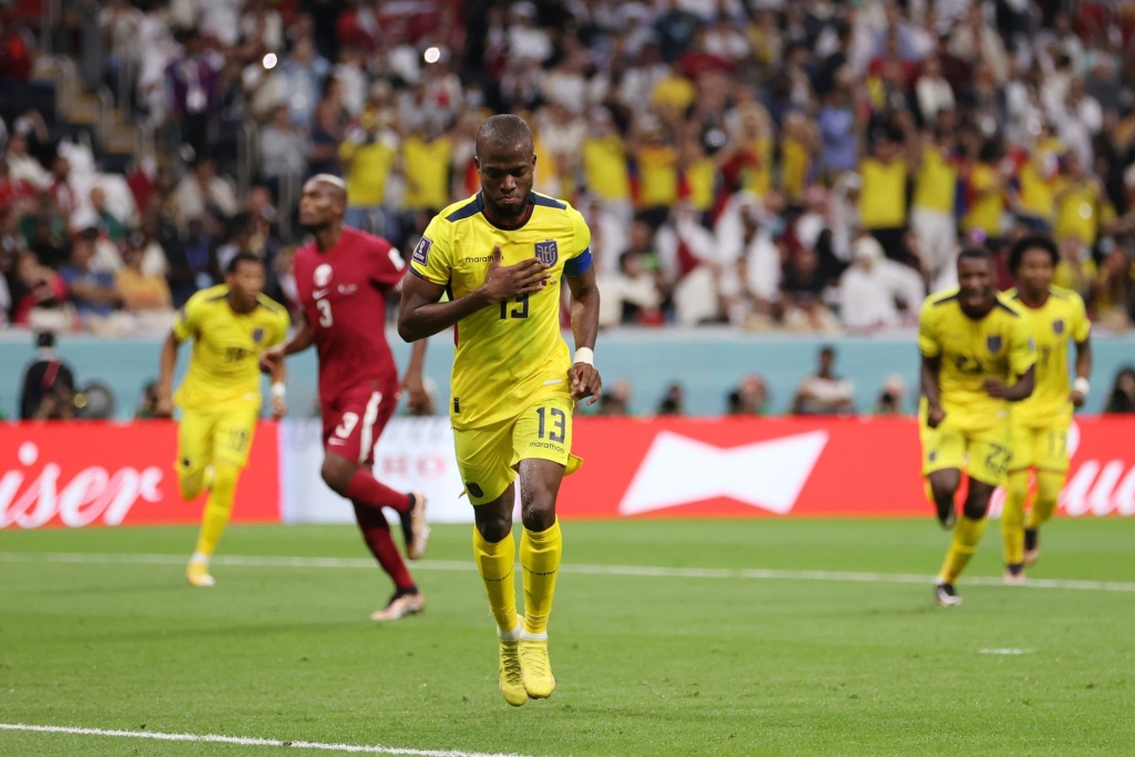 Ecuador derrota a Qatar en el primer partido del Mundial